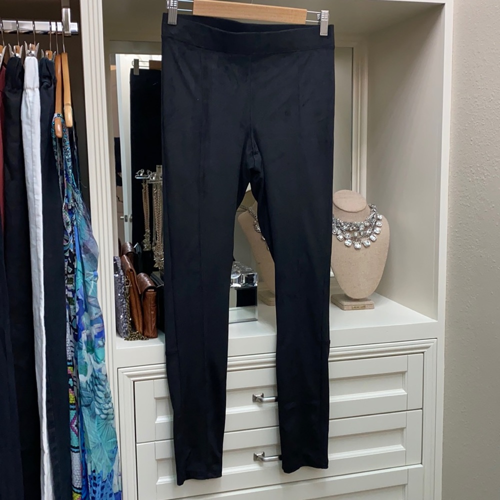 Black leggings